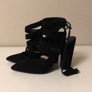 Guess size 7 heels